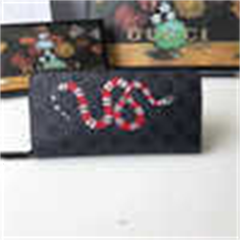 purse 451273 canvas zipper bag fashion all-match wallets chain wallet pouches key card holders cases clutches, Red;black 
purse 451273 canvas zipper bag fashion all-match wallets chain wallet pouches key card holders cases clutches, Red;black