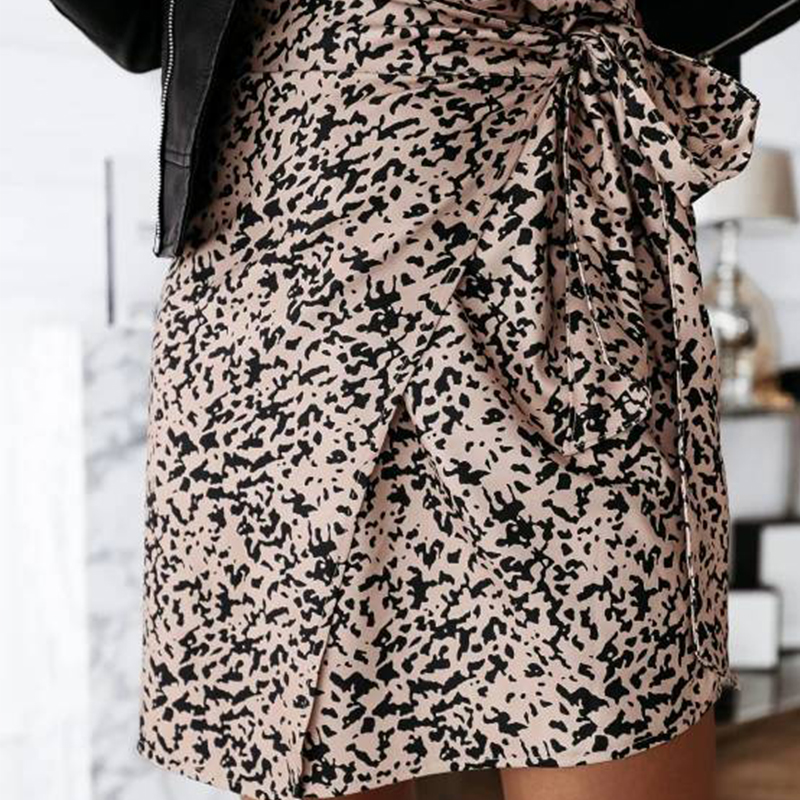 2021women high waist leopard print mini wrap skirt autumn casual bandage floral faldas female elegant irregular bodycon short skirts, Black
2021women high waist leopard print mini wrap skirt autumn casual bandage floral faldas female elegant irregular bodycon short skirts, Black