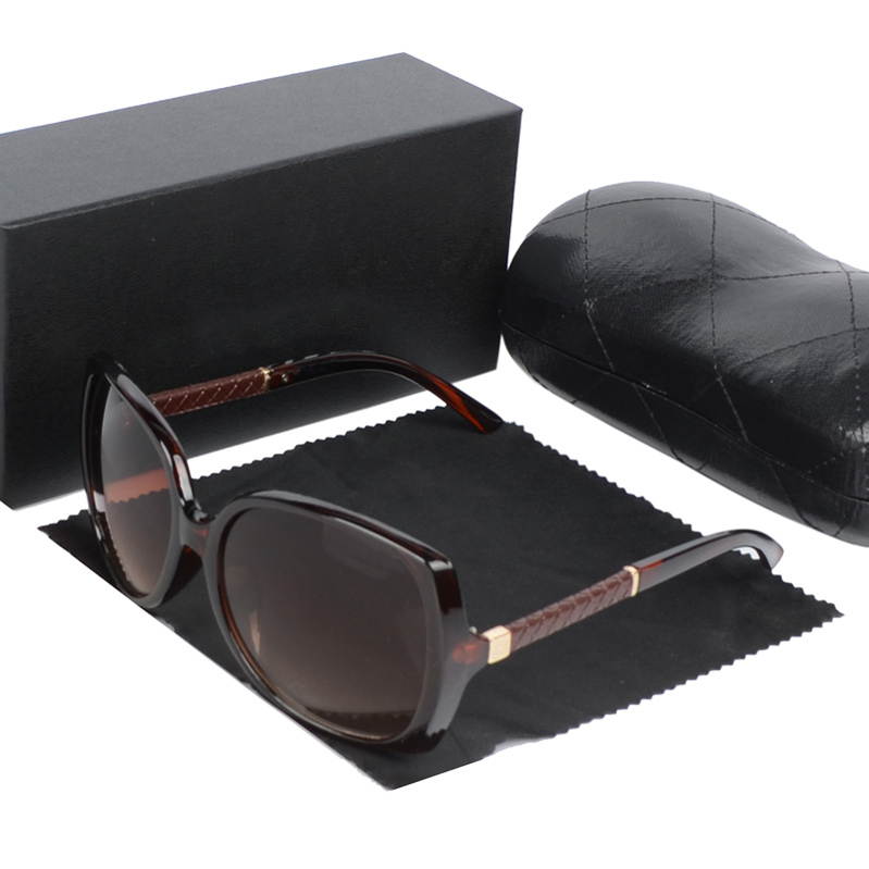 High Quality Fashion Vintage UV400 Women Brand Designer Womens Sunglasses Ladies Sun Glasses With Cases And Box 8 Colors
High Quality Fashion Vintage UV400 Women Brand Designer Womens Sunglasses Ladies Sun Glasses With Cases And Box 8 Colors