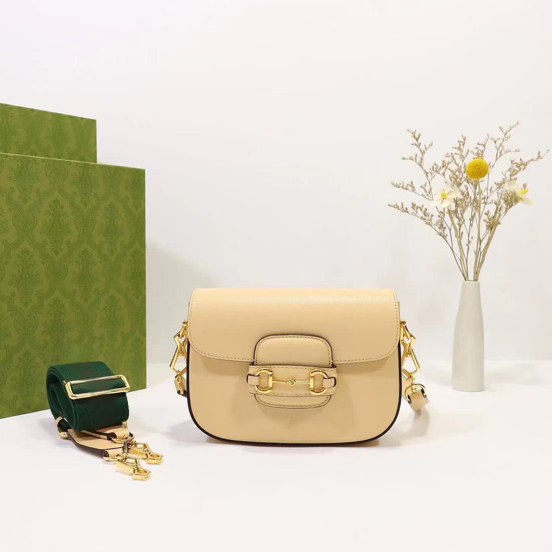 Luxury Designer 658574 High Quality Ladies Bag, Handbag Chain Zippered Shoulder Straps Full Leather Embossed Wallet, Leaf-Shoulder Messenger Cross Fashion, Gift bags
Luxury Designer 658574 High Quality Ladies Bag, Handbag Chain Zippered Shoulder Straps Full Leather Embossed Wallet, Leaf-Shoulder Messenger Cross Fashion, Gift bags