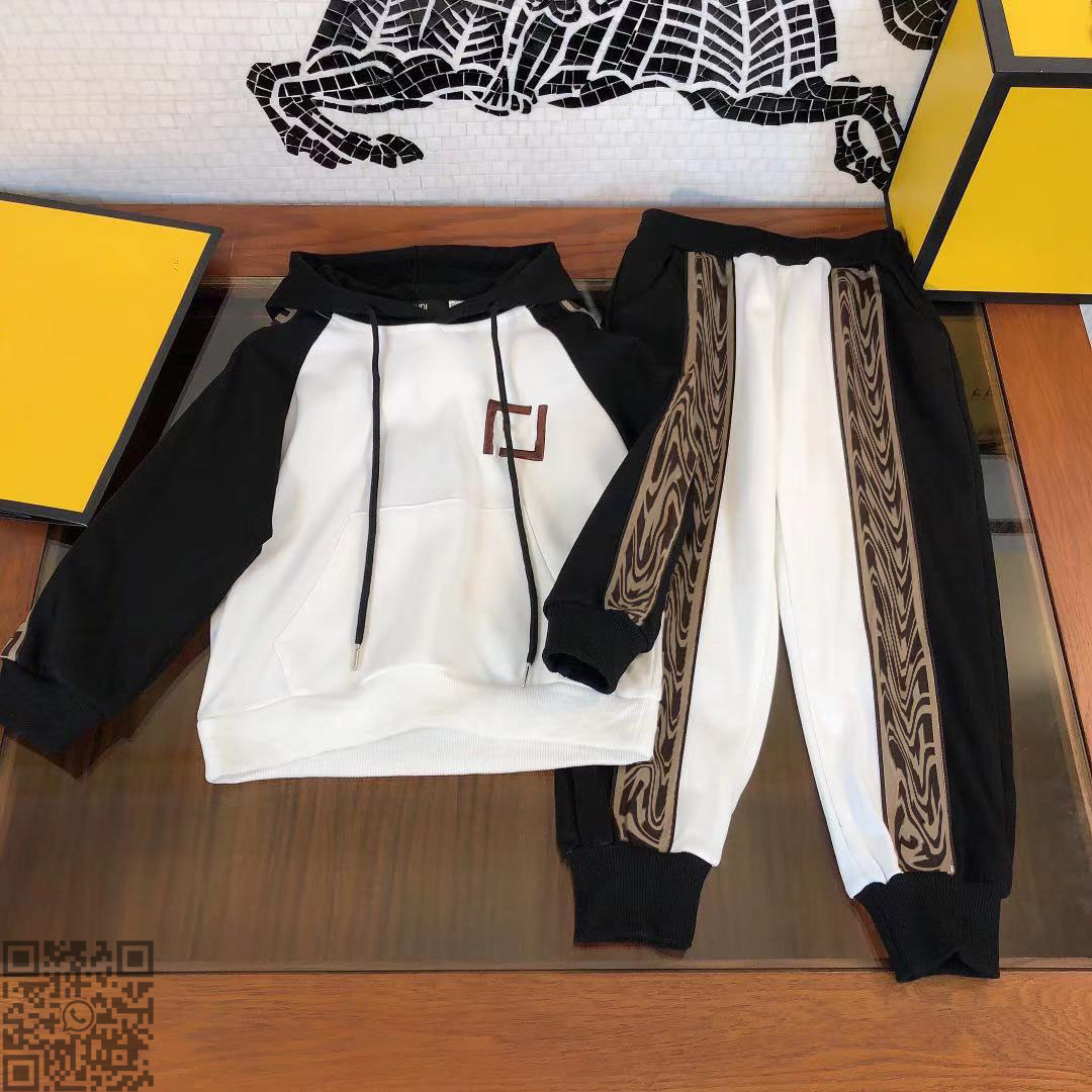 Fashion FF Baby Clothes fen boys pants sets autumn children suit sport great quality F luxe merk kid hoodie two-piece grils boy short set si, White
Fashion FF Baby Clothes fen boys pants sets autumn children suit sport great quality F luxe merk kid hoodie two-piece grils boy short set si, White