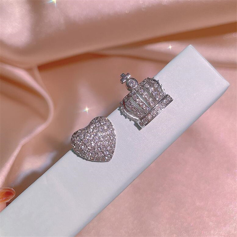 Choucong Top Sell Stud Earrings Simple Fashion Jewelry 925 Sterling Silver Heart Pave White Sapphire CZ Diamond Gemstones Party Women Crown Wedding Ea