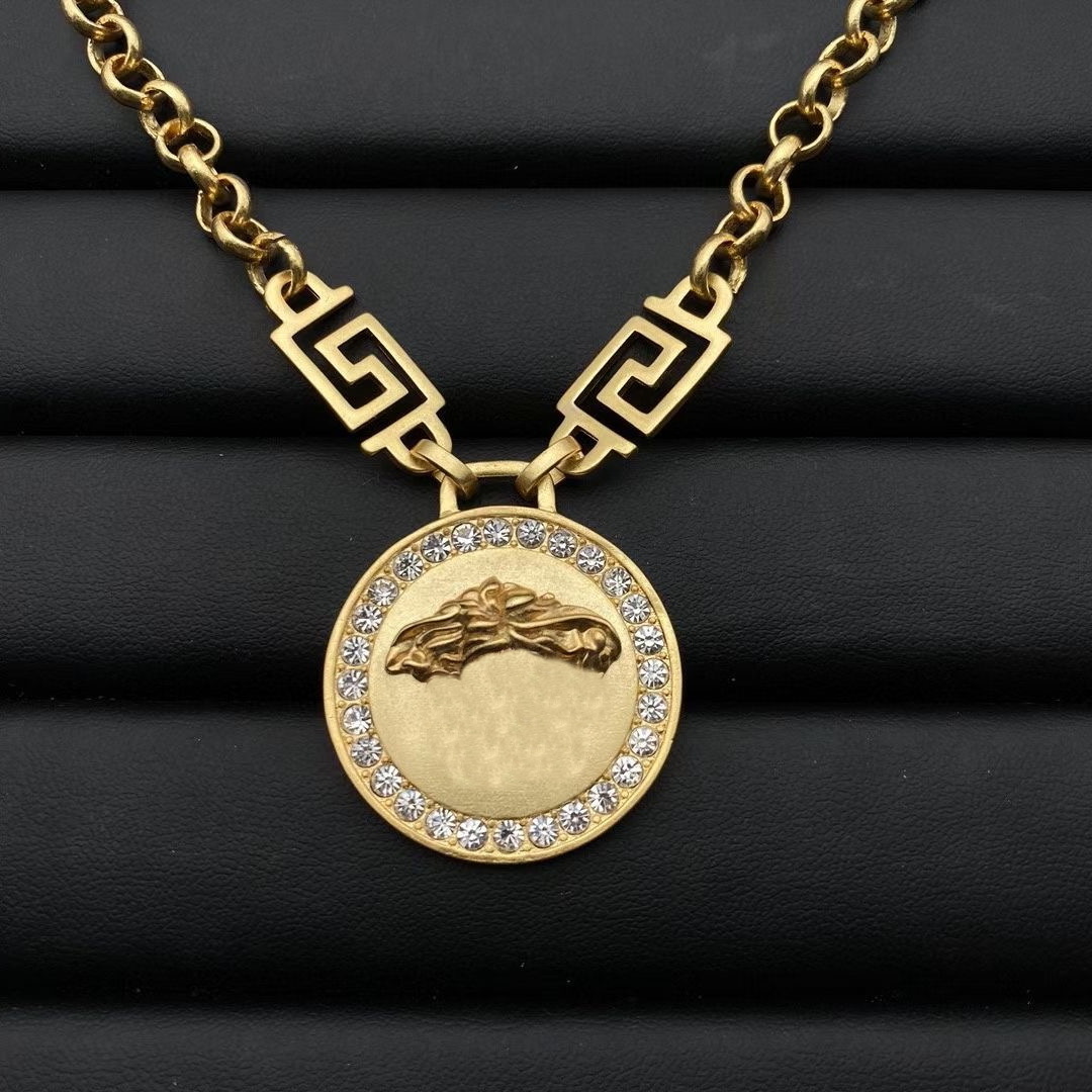 Manufacturers Wholesaler luxury high quality retro Pendant necklaces for woman men vintage 18k fashion brand design brass gold plated Europe, Silver
Manufacturers Wholesaler luxury high quality retro Pendant necklaces for woman men vintage 18k fashion brand design brass gold plated Europe, Silver