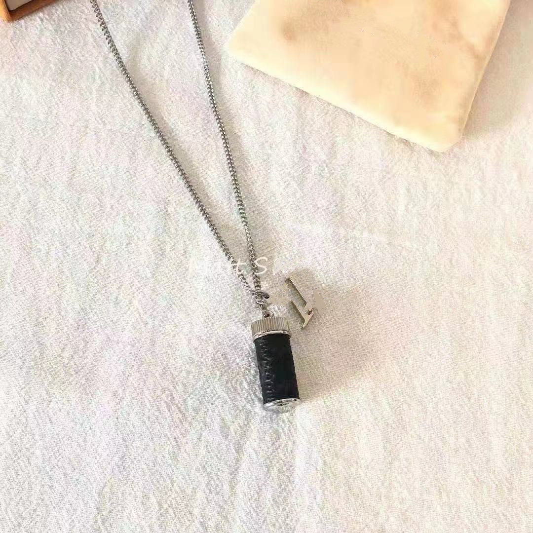 Necklace Jewelry Cheap Quartz Bead Chakra Healing Point Ladies Men Natural Stone Pendant Leather Necklace
Necklace Jewelry Cheap Quartz Bead Chakra Healing Point Ladies Men Natural Stone Pendant Leather Necklace