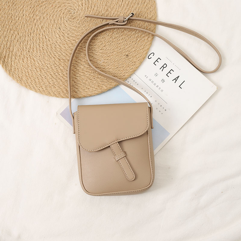 New Designer Totes Bags Chain messenger cross body Envelope lady fashion shoulder handbags clutch hot stripes cover letter High quality plain wallets hot purse, A1
New Designer Totes Bags Chain messenger cross body Envelope lady fashion shoulder handbags clutch hot stripes cover letter High quality plain wallets hot purse, A1