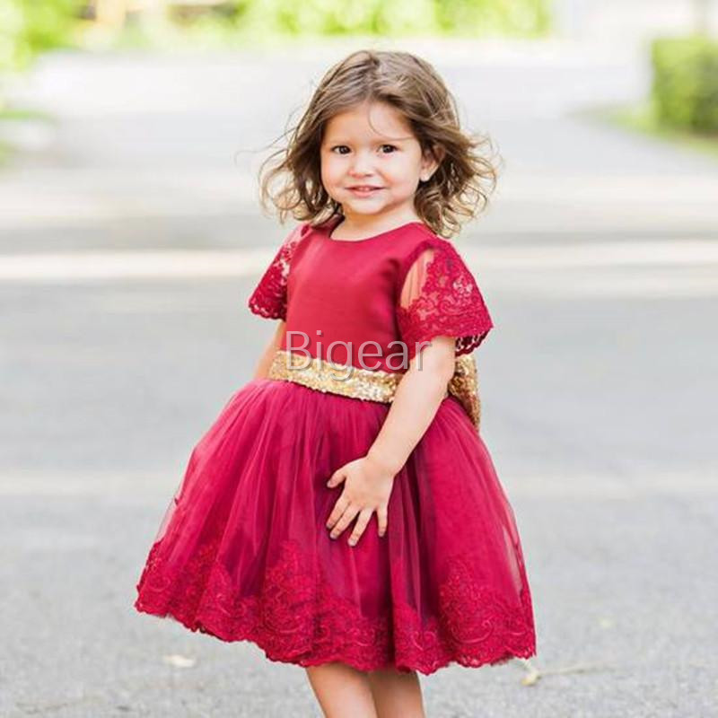 Tea Length Dark Red Flower Girl Dresses with Gold Sequin Belt Short Sleeves Girl Birthday Party Formal Occasion Pageant Gowns Custom
Tea Length Dark Red Flower Girl Dresses with Gold Sequin Belt Short Sleeves Girl Birthday Party Formal Occasion Pageant Gowns Custom