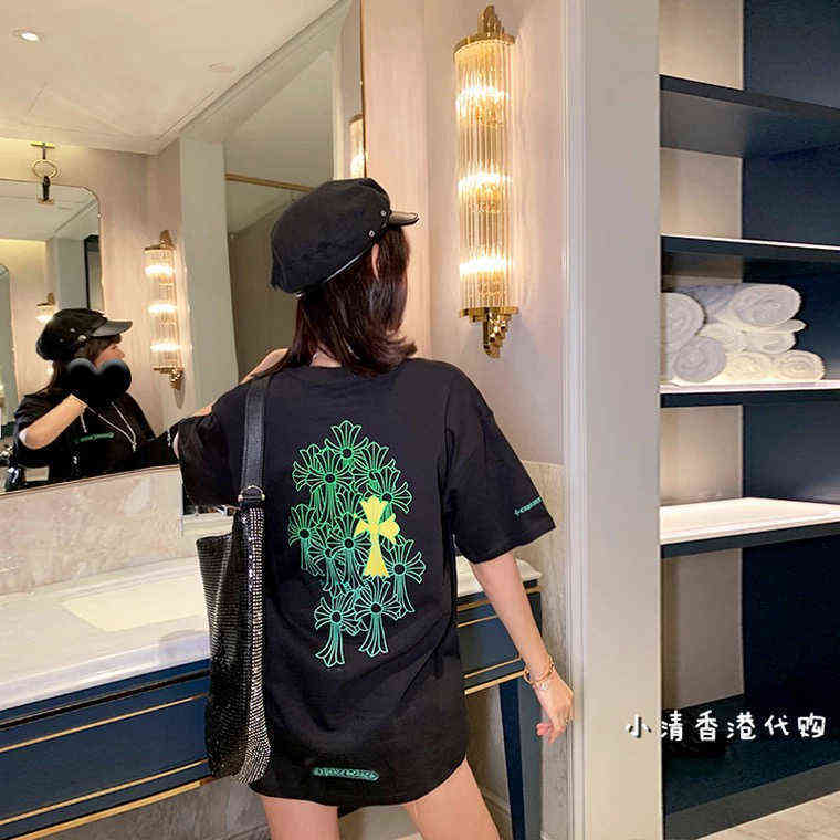 Croix short sleeve 2021 New Ch printed letters fluorescent green multi cross men's and women's T-shirt fashion, White;black
Croix short sleeve 2021 New Ch printed letters fluorescent green multi cross men's and women's T-shirt fashion, White;black