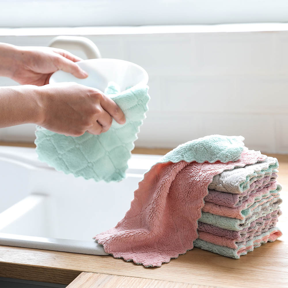 Coral non-stick oil velvet hanging hand towels kitchen dishclout cleaning towel home kitchen cleaning cloth gout transport