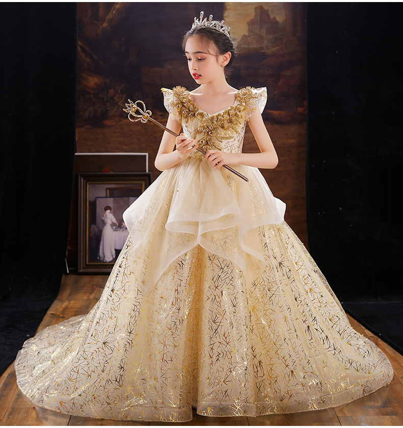 Ball Gown Toddler Girls Pageant Dresses Lace Appliqued Long tail Flower Girl Dress Crystals Tulle First holy Communion Gowns 2021