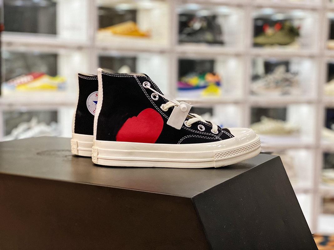 Mens Commes Des Garcons Play Chuck 1970 Sneakers For Girl Tayler Vulcanized Casual Shoes Boy Skateboarding Womens Skate Size 35 -44
Mens Commes Des Garcons Play Chuck 1970 Sneakers For Girl Tayler Vulcanized Casual Shoes Boy Skateboarding Womens Skate Size 35 -44