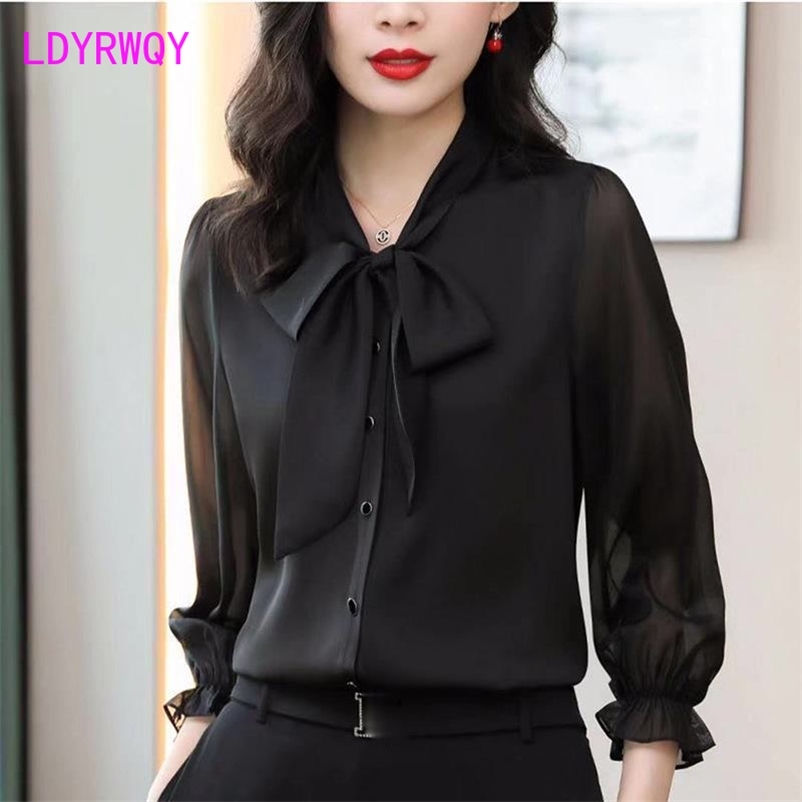 LDYRWQY design bow chiffon shirt fashion temperament blouse black spring women Chiffon Office Lady 210603
LDYRWQY design bow chiffon shirt fashion temperament blouse black spring women Chiffon Office Lady 210603