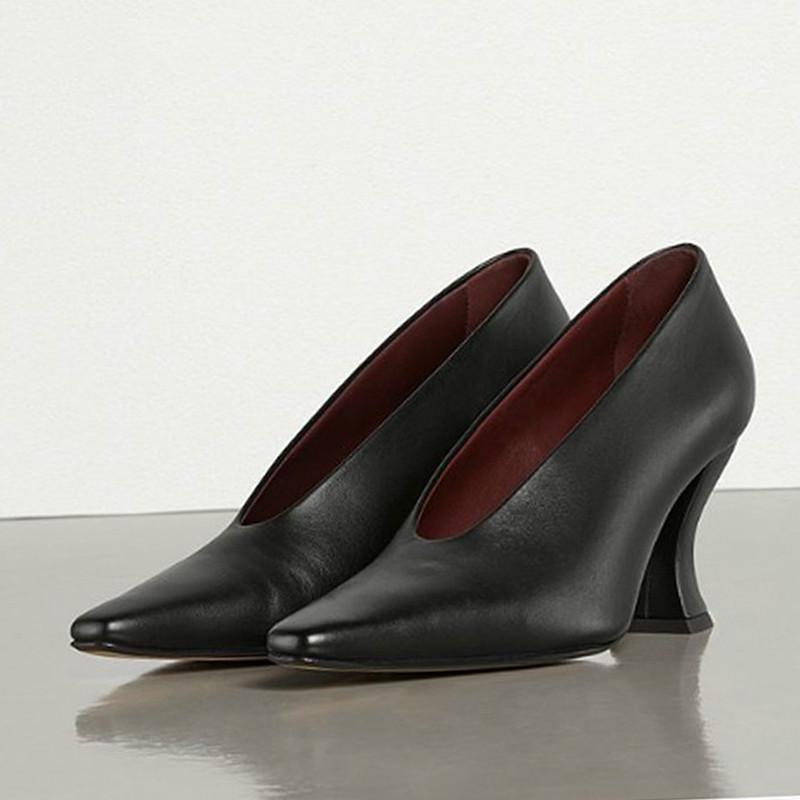 Dress Shoes 2021 Summer Design Square Heel Pumps High Quality Genuine Leather Pointed Toe Comfortable Handmade Shallow Women, Beige
Dress Shoes 2021 Summer Design Square Heel Pumps High Quality Genuine Leather Pointed Toe Comfortable Handmade Shallow Women, Beige