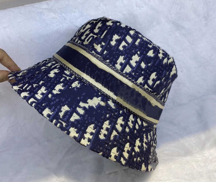 beach Sun Bucket Hat Luxurys Designers Caps Mens Winter summer Fedora Women Bonnet Beanie Fitted Hats Baseball Cap Snapbacks Beanies, Extra shipping
beach Sun Bucket Hat Luxurys Designers Caps Mens Winter summer Fedora Women Bonnet Beanie Fitted Hats Baseball Cap Snapbacks Beanies, Extra shipping