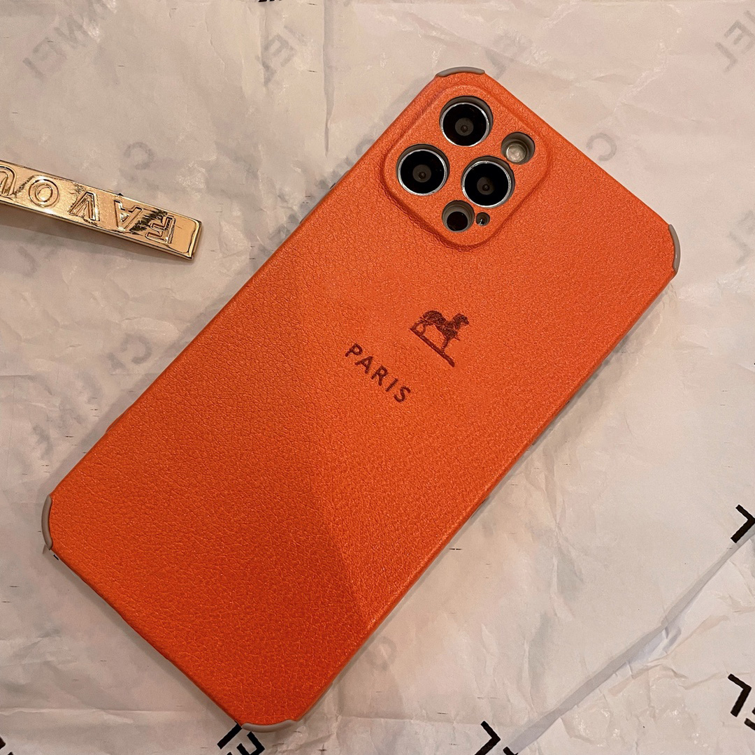 Luxury Designers cell phone protective cases TPU skin covering material fall proof full package for iPhone 13 Pro Max 12 11 x XR XS se with box nice cool, White
Luxury Designers cell phone protective cases TPU skin covering material fall proof full package for iPhone 13 Pro Max 12 11 x XR XS se with box nice cool, White