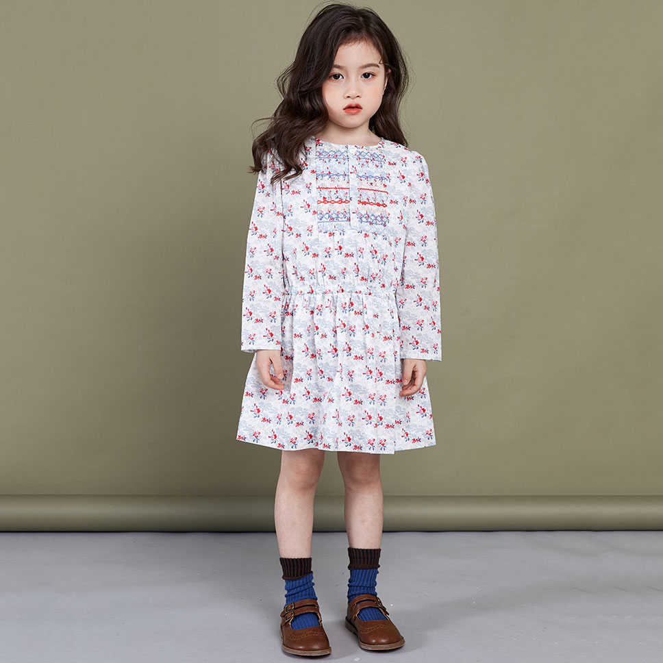 Baby Girls Smocked Dresses Children Floral Vintage Frocks Infant Smocking Handmade Dress Kids Boutiques Clothing 2-13 Year 210615, Blue
Baby Girls Smocked Dresses Children Floral Vintage Frocks Infant Smocking Handmade Dress Kids Boutiques Clothing 2-13 Year 210615, Blue