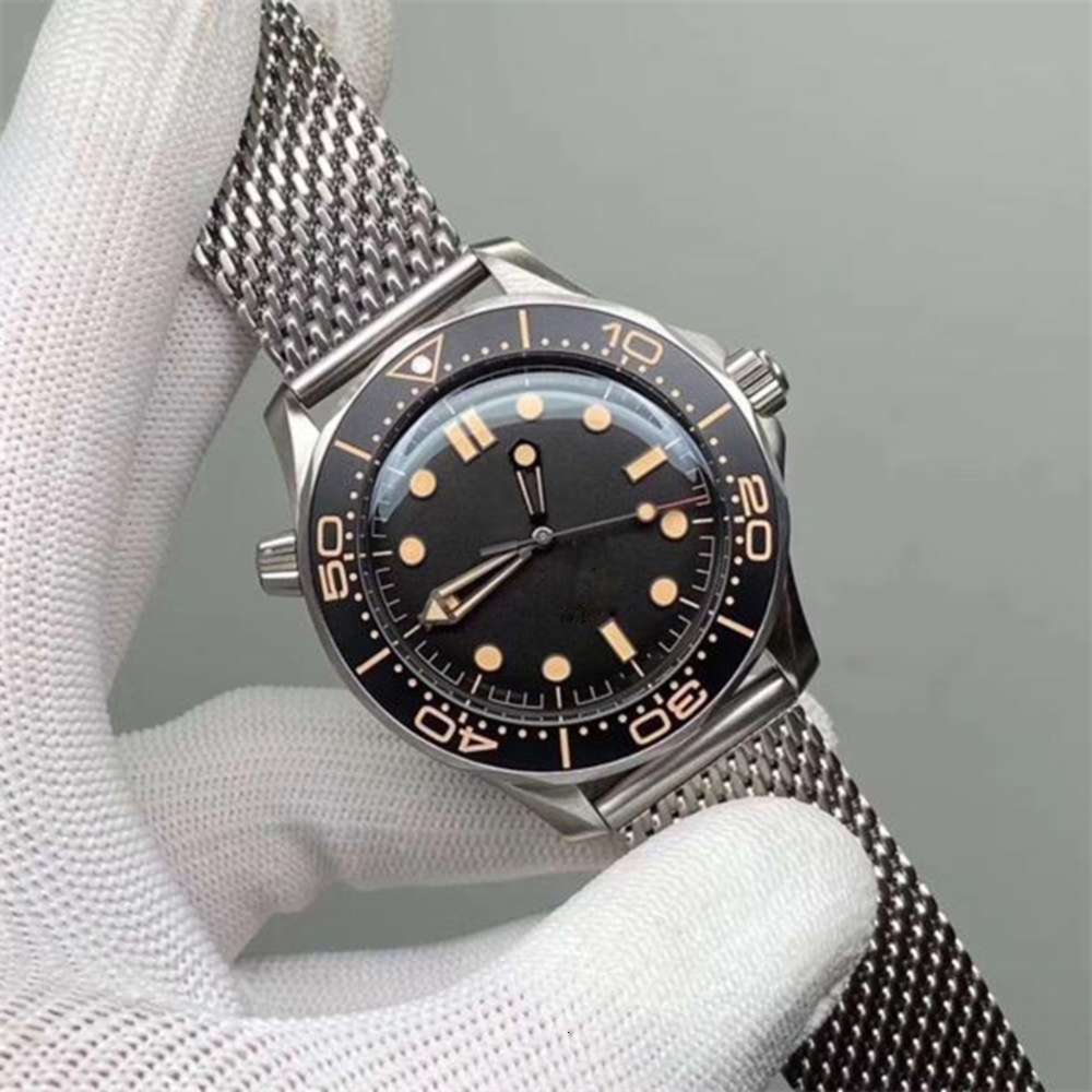 2021 Diver 300M 007 Watch Edition Black Sea Planet 600m Automatic Mechanical Movement Men Watches Steel Strap Sports Wristwatches donatella, Slivery;brown
2021 Diver 300M 007 Watch Edition Black Sea Planet 600m Automatic Mechanical Movement Men Watches Steel Strap Sports Wristwatches donatella, Slivery;brown