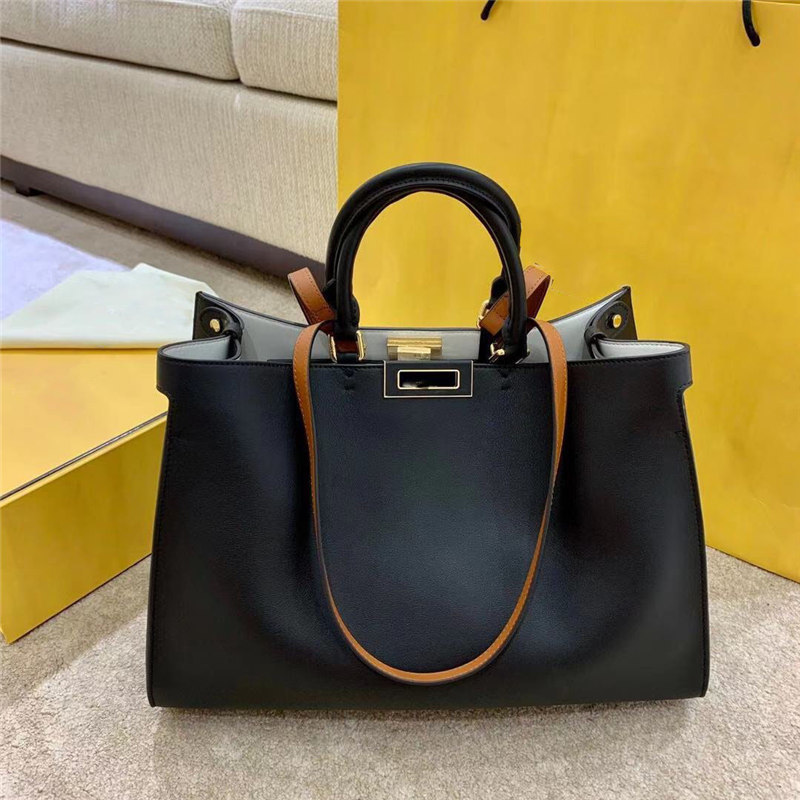 Bag Designer PEEKABOO I SEE U Black Calf Leather 5501 Womens 2way Handbag Size: 40x30x15cm, Bubble wrap packaging
Bag Designer PEEKABOO I SEE U Black Calf Leather 5501 Womens 2way Handbag Size: 40x30x15cm, Bubble wrap packaging