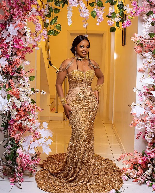 Plus Size Arabic Aso Ebi Gold Urious Mermaid Prom Dresses Sheer Neck Beaded Sequined Evening Formal Party Second Reception Gowns Dress 0218