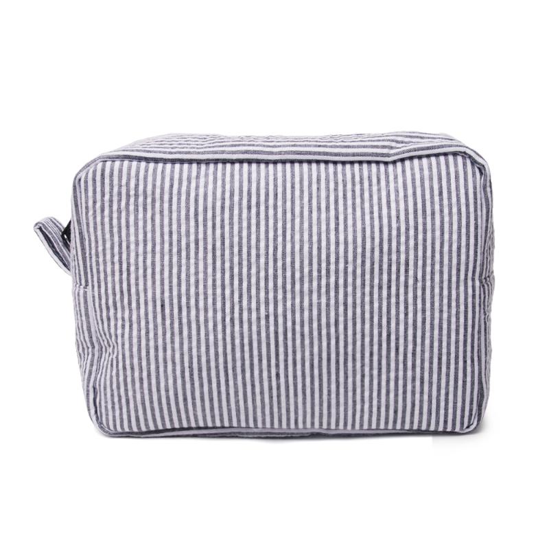 Cosmetic Bags & Cases Retail 1 PCS Seersucker Bag DOM113059 Cosmetics Organizer Women Makeup For Traveling With Zipper, Lavender
Cosmetic Bags & Cases Retail 1 PCS Seersucker Bag DOM113059 Cosmetics Organizer Women Makeup For Traveling With Zipper, Lavender