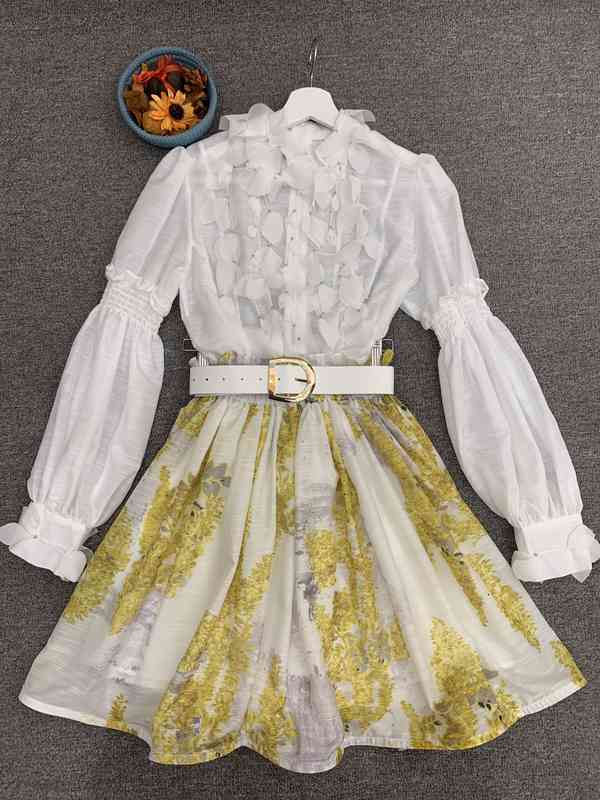 Two Piece Dress Milan women's small petal lantern sleeve blouse, oil painting print half skirt set 7AP1, Multi
Two Piece Dress Milan women's small petal lantern sleeve blouse, oil painting print half skirt set 7AP1, Multi
