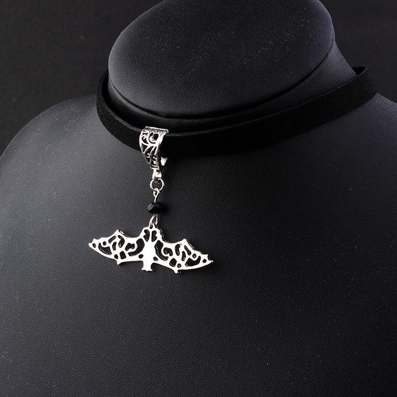 Chokers 2022 Girls Jewelry Gothic Bat Velvet Necklace Cameo Witch Collar Halloween Necklaces For Women
Chokers 2022 Girls Jewelry Gothic Bat Velvet Necklace Cameo Witch Collar Halloween Necklaces For Women