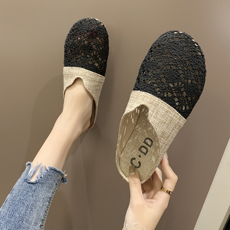 luxury slippers style baotou half in spring summer of 2021 women's mh surface breathable casual flat heels and fashionable slippers, Black
luxury slippers style baotou half in spring summer of 2021 women's mh surface breathable casual flat heels and fashionable slippers, Black