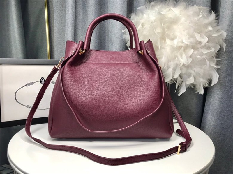 G Bag new fashion men women travel bag duffle bag, 2021 luggage handbags large capacity sport bag, delivery lock tag 35-29-15cm, 01
G Bag new fashion men women travel bag duffle bag, 2021 luggage handbags large capacity sport bag, delivery lock tag 35-29-15cm, 01