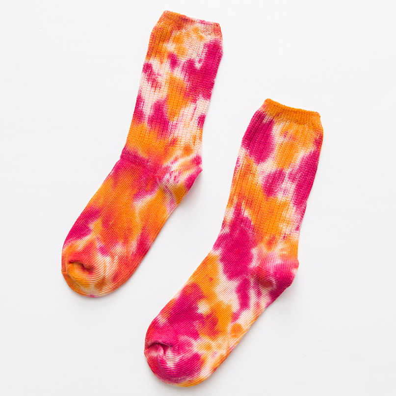 New Graffiti Tie-dye Men and Women Socks Cotton Colorful Vortex Fashion Skateboard HipHop Casual Funny Happy Soft Girls Sockings