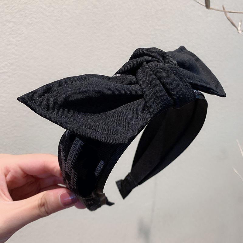 Women Headbands Classic Letter Pattern Fashion Hair Jewelry Womens Bowknot Webbing Non-slip Hairpin
Women Headbands Classic Letter Pattern Fashion Hair Jewelry Womens Bowknot Webbing Non-slip Hairpin