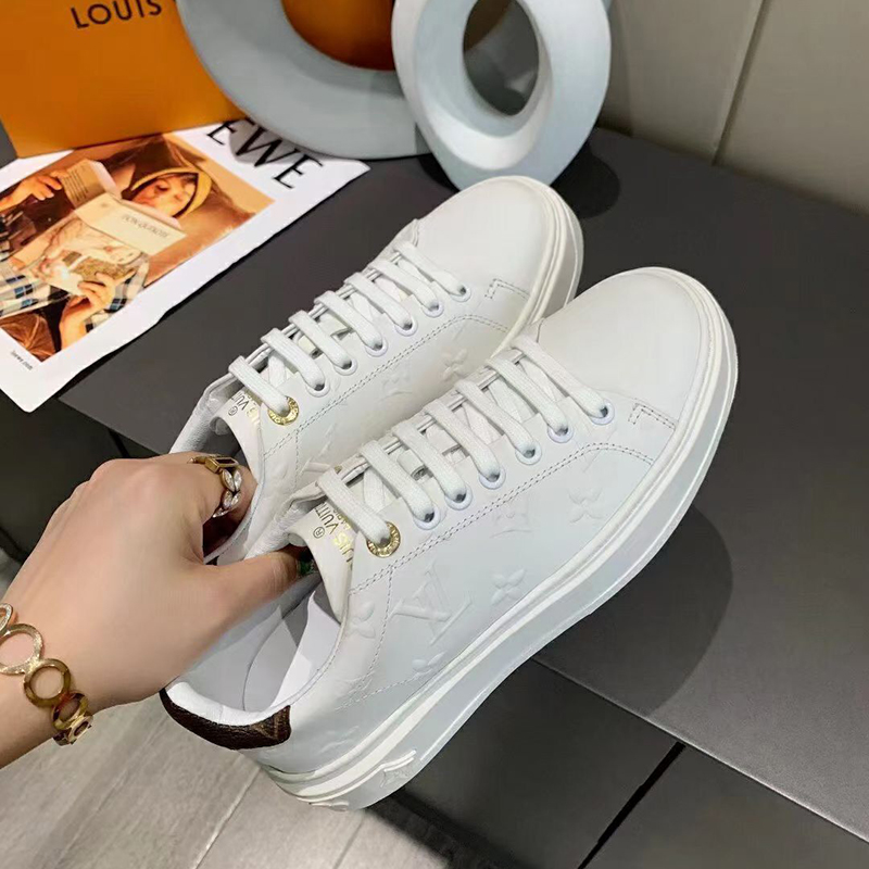 LV
LOUIS
VITTON
VUTTON Luxury Designer Brand Mens Shoes Classic High Top Fashion Sports Sneakers #2376-0016
LV
LOUIS
VITTON
VUTTON Luxury Designer Brand Mens Shoes Classic High Top Fashion Sports Sneakers #2376-0016