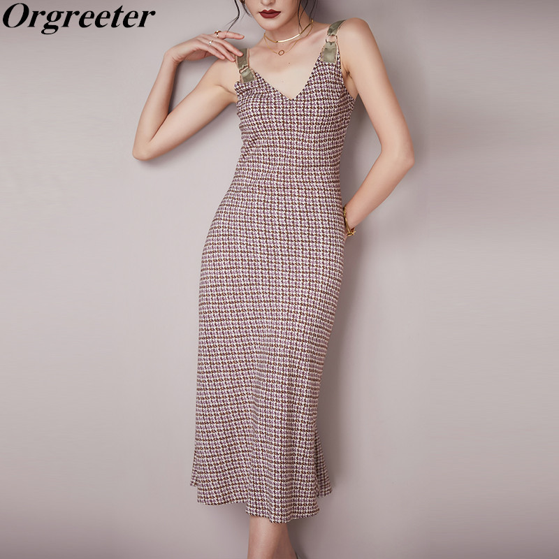 Retro Print Knee-length Dress Runway design Sexy Sleeveless Spaghtti strap Plaid Printted Female Summer 210525, Picture color
Retro Print Knee-length Dress Runway design Sexy Sleeveless Spaghtti strap Plaid Printted Female Summer 210525, Picture color