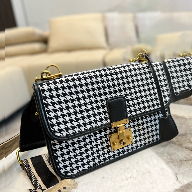 HOT Famous Luxury Women 2022 Designers Wallets Embroidery Shoulder Bags Handbags Lock Messenger Envelope Bag Chidori Shell Quilting Tartan Pillow Tote Drawstring, Style x
HOT Famous Luxury Women 2022 Designers Wallets Embroidery Shoulder Bags Handbags Lock Messenger Envelope Bag Chidori Shell Quilting Tartan Pillow Tote Drawstring, Style x