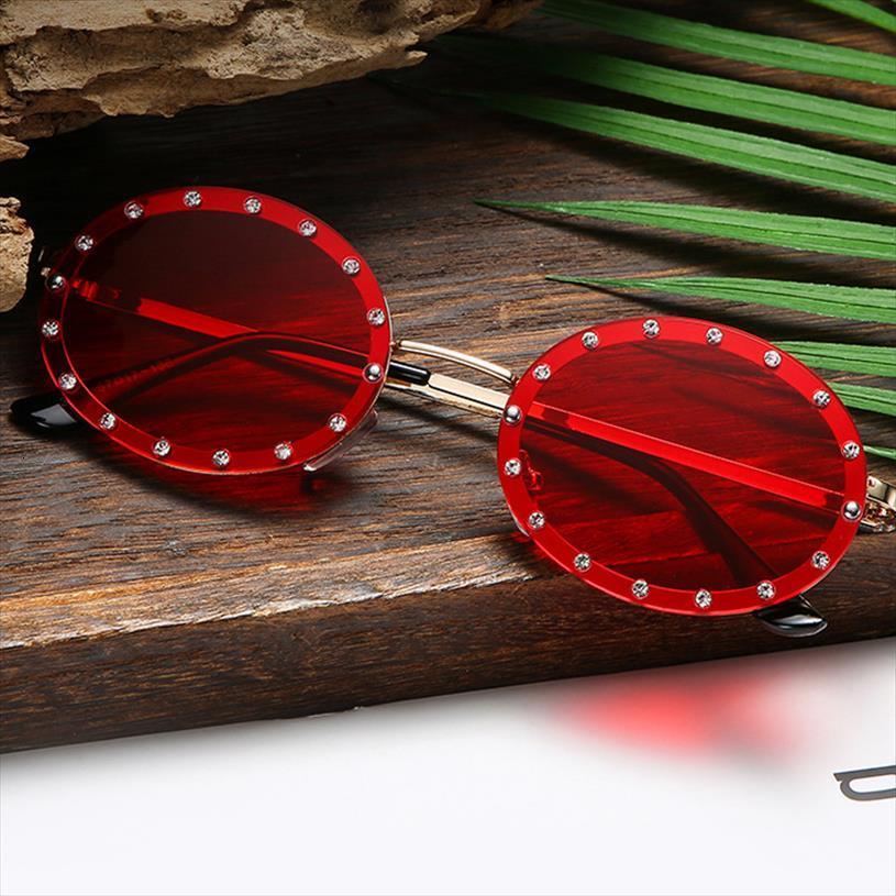 Full Crystal Frame Oval Sunglasses For Women Brand Rhinestone Sun Glasses Female Vintage Rimless Alloy Shades, White;black
Full Crystal Frame Oval Sunglasses For Women Brand Rhinestone Sun Glasses Female Vintage Rimless Alloy Shades, White;black