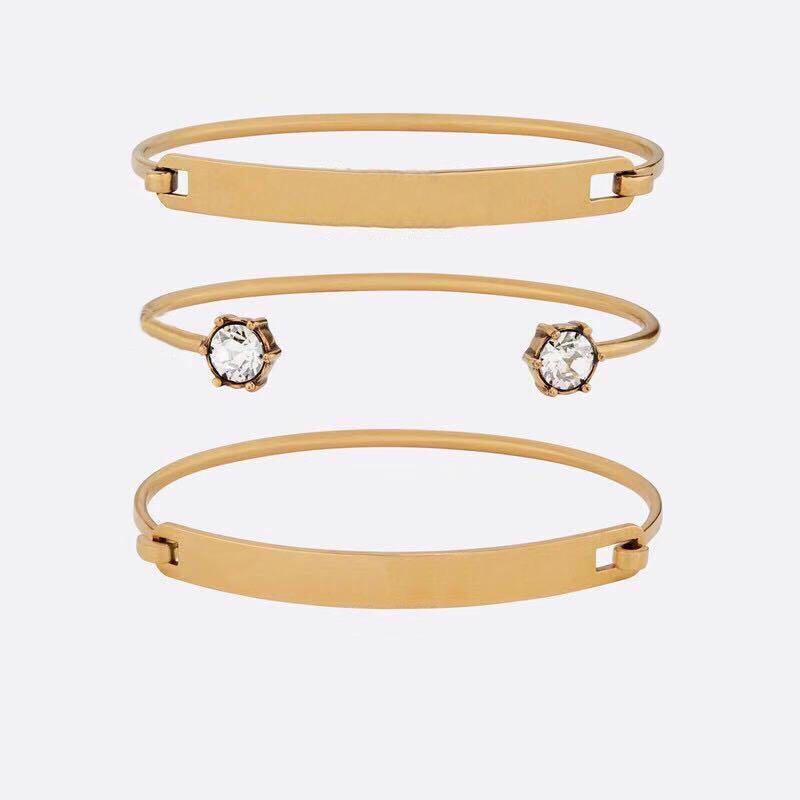 Fashion brand Have stamps cz bangle women wedding lovers gift engagement luxury jewelry With BOX
Fashion brand Have stamps cz bangle women wedding lovers gift engagement luxury jewelry With BOX