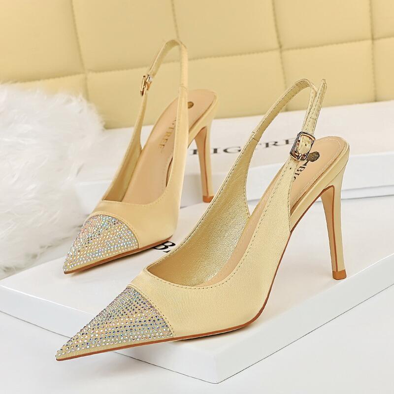 sexy rhinestone flower transparent pumps 9.5cm high heels gold silver wedding shoes designer size 34 to 43, Bronze
sexy rhinestone flower transparent pumps 9.5cm high heels gold silver wedding shoes designer size 34 to 43, Bronze
