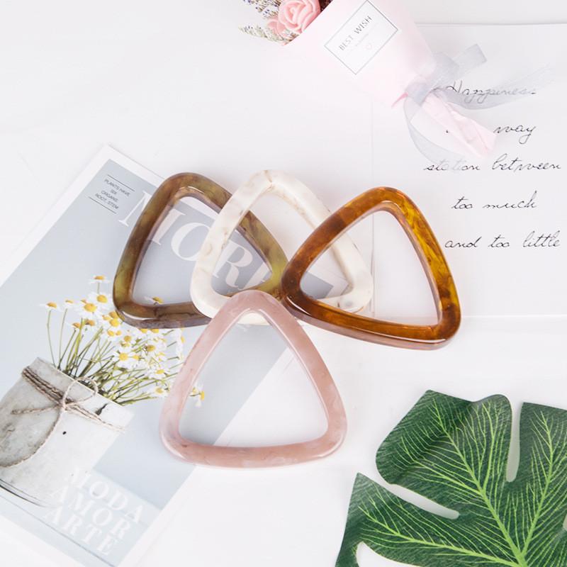Bangle 2021 Fashion Vintage Resin Irregular Geometric Acrylic Triangle Square Simple Style Bracelet For Women Jewelery
Bangle 2021 Fashion Vintage Resin Irregular Geometric Acrylic Triangle Square Simple Style Bracelet For Women Jewelery