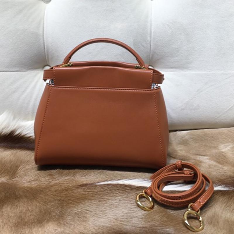 Duffel Bags 2021 Fashion Crossbody Women Brand Designer High Quality Genuine Leather Female Handbags
Duffel Bags 2021 Fashion Crossbody Women Brand Designer High Quality Genuine Leather Female Handbags