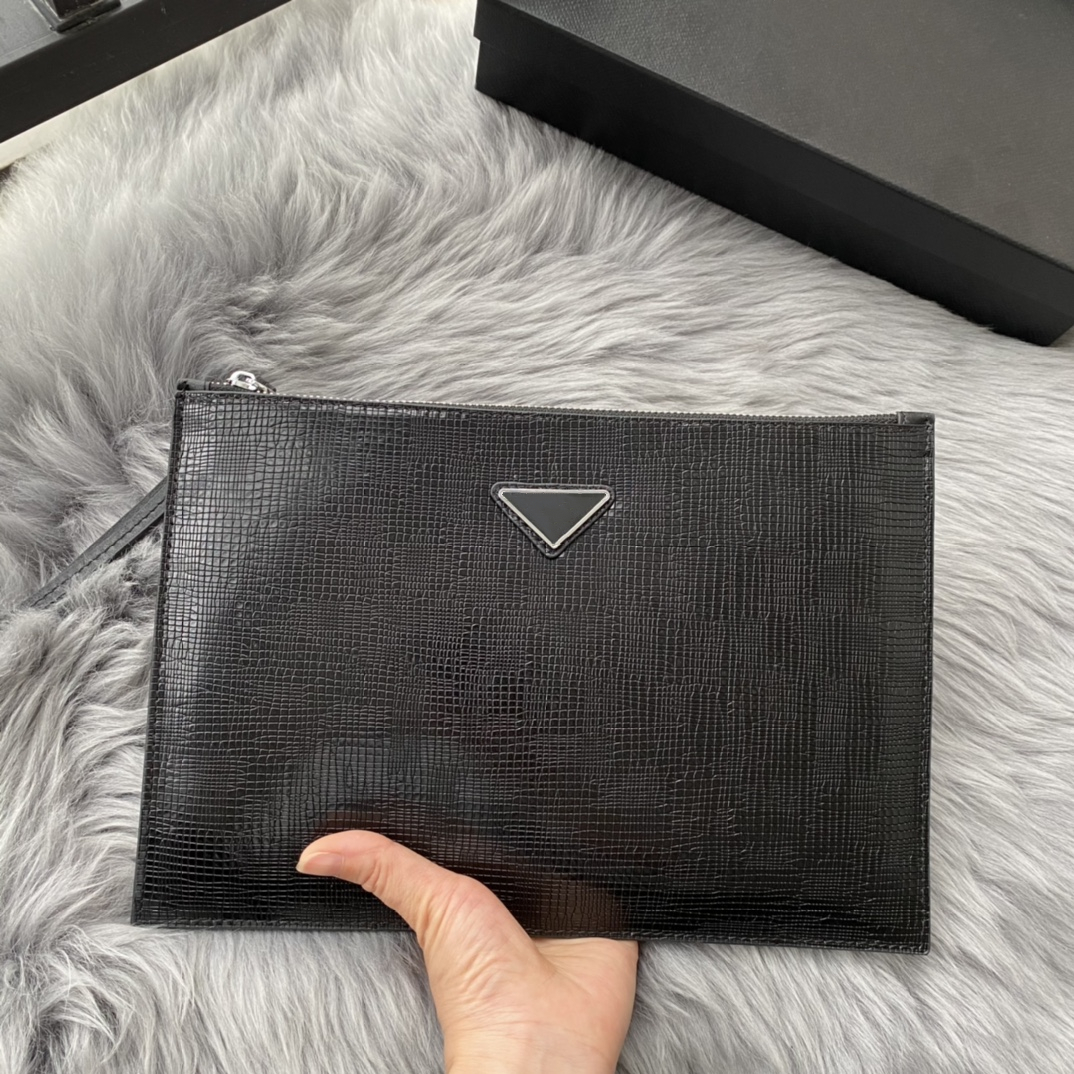 Wallets Men's purses wallet fashion wholesale Classic pattern solid leather ladies zipper coin purse European and American Style, Black
Wallets Men's purses wallet fashion wholesale Classic pattern solid leather ladies zipper coin purse European and American Style, Black