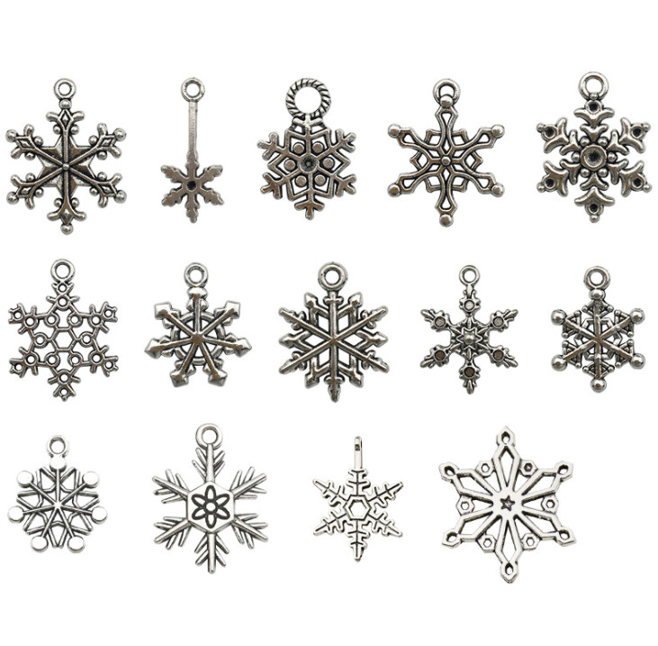 The latest model 1 pack = 70 pieces, ornaments, antique sier snowflakes, Christmas tree decorations Free shipping