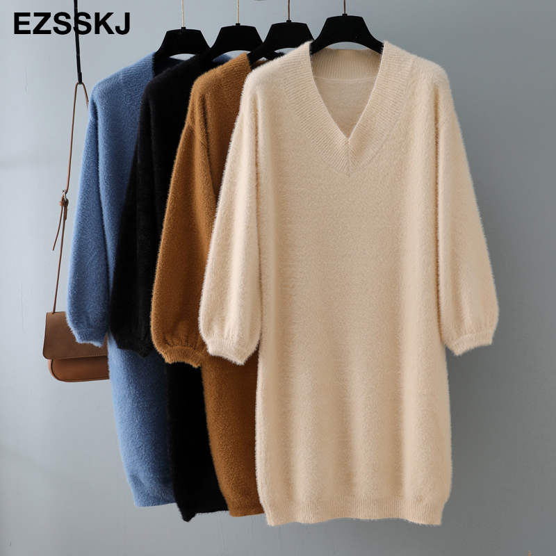 2021 autumn winter v-neck short lantern sleeve thick sweater dress fur dress women loose mini dress female chic straight, Black;gray
2021 autumn winter v-neck short lantern sleeve thick sweater dress fur dress women loose mini dress female chic straight, Black;gray