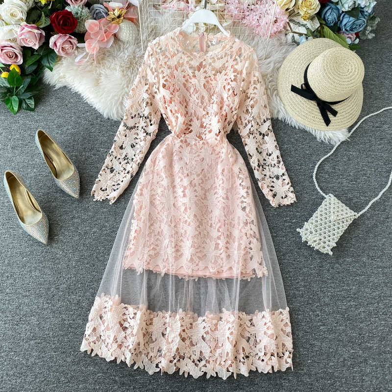 LY VAREY LIN Spring Women Elegant O-neck Lace Hollow Out Dress Vintage Mesh Patchwork Midi LadySlim Fairy 210526