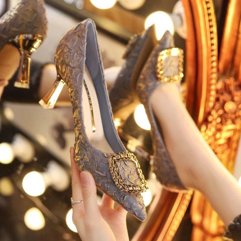 Dress Shoes French Girl High-heeled Students Design Sense Temperament Stiletto Single Heels, Beige
Dress Shoes French Girl High-heeled Students Design Sense Temperament Stiletto Single Heels, Beige