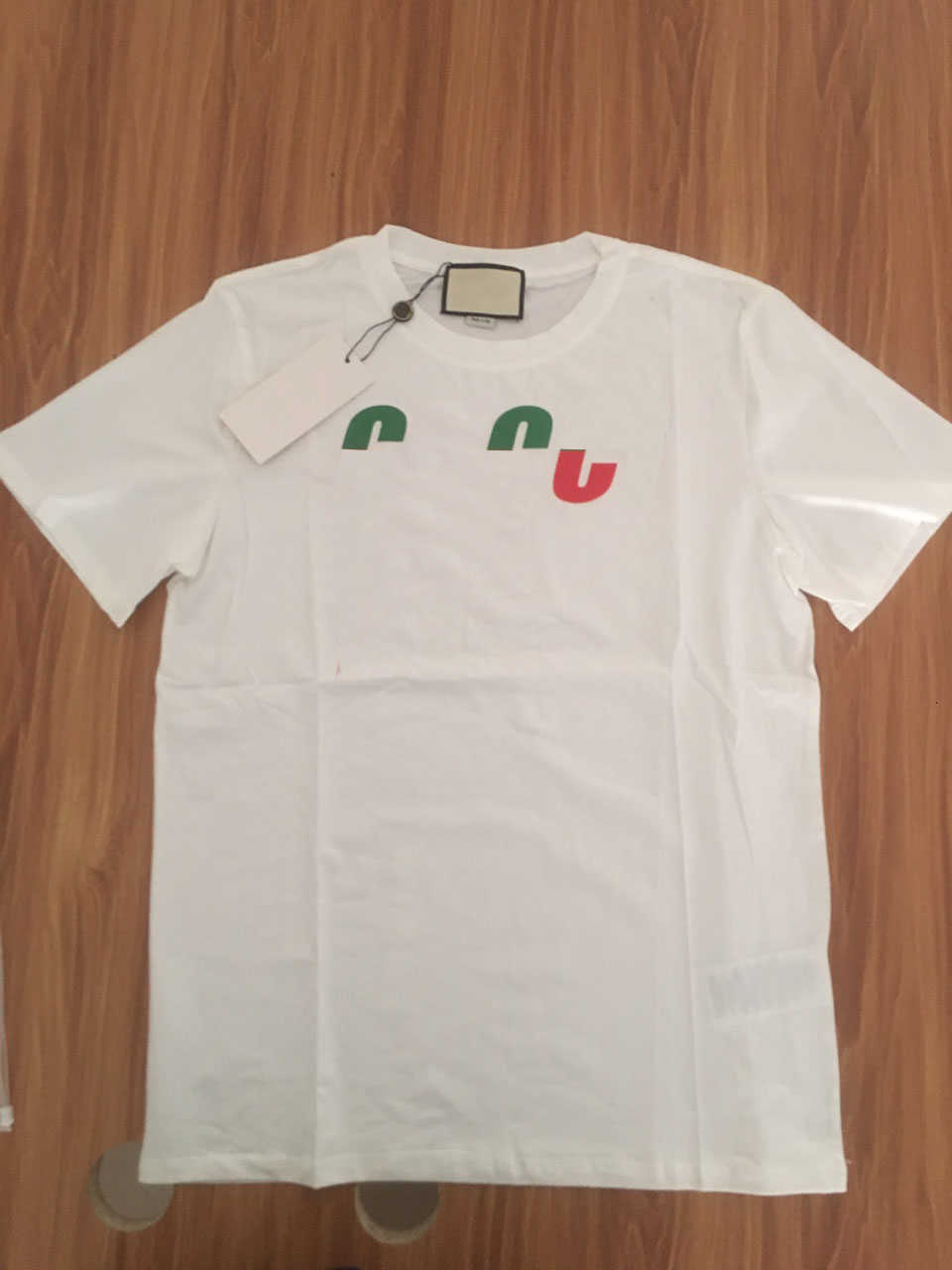 19SS Flash Summer T Shirt Stylist Men Tee Made In Italy Fashion Short Sleeved Letters Printed T-shirt Women Clothing S-2XL, White
19SS Flash Summer T Shirt Stylist Men Tee Made In Italy Fashion Short Sleeved Letters Printed T-shirt Women Clothing S-2XL, White