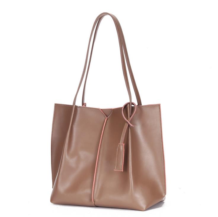 2021 Summer Tote Bag European And American Fashion One-Shoulder Portable Large-Capacity Female Bags, Black
2021 Summer Tote Bag European And American Fashion One-Shoulder Portable Large-Capacity Female Bags, Black