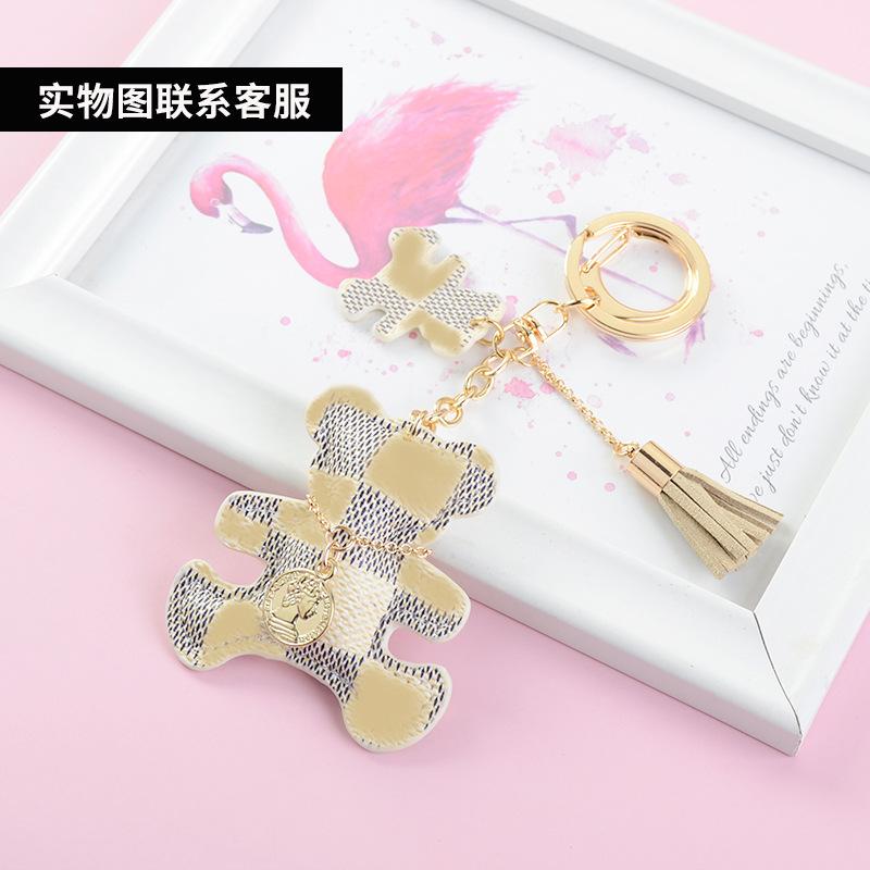 Keychains High-end Leather Keychain Men's Creative Bear Key Chain Personality Car Pendant Couple Gift Ladies Charms
Keychains High-end Leather Keychain Men's Creative Bear Key Chain Personality Car Pendant Couple Gift Ladies Charms