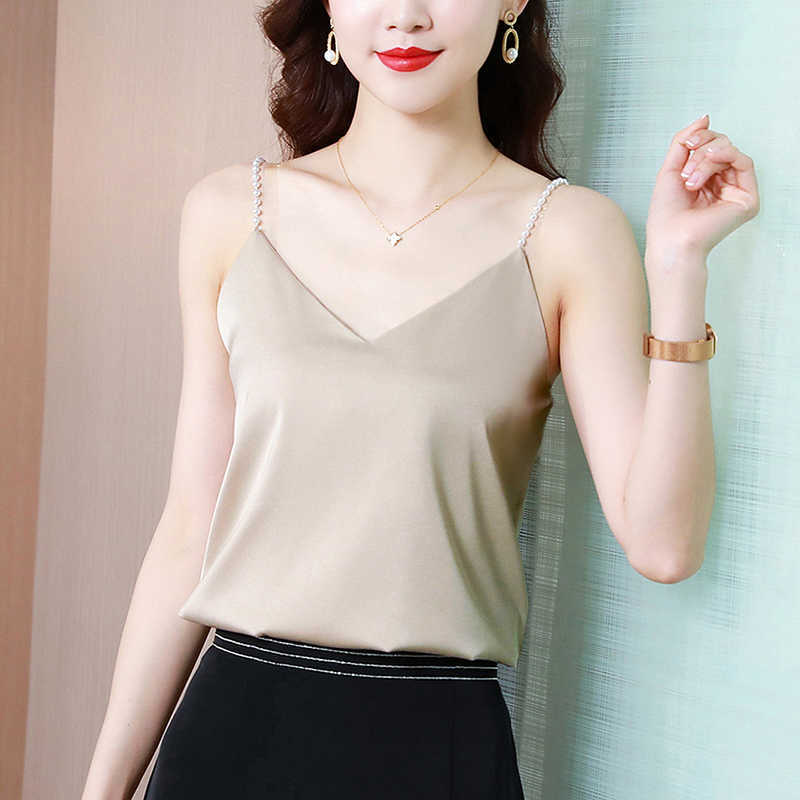 Tank Tops Sexy Crop Vest Solid Sleeveless Female Summer Pearl Sling Knitted Satin White Women Tube Fashion OL 210604, Champagne
Tank Tops Sexy Crop Vest Solid Sleeveless Female Summer Pearl Sling Knitted Satin White Women Tube Fashion OL 210604, Champagne