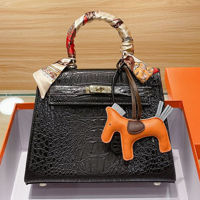 7A+top quality Tote Bag Handmade Togo Luxury designer Handbags imitation brands classic fashion women purse cowhide leather pochette clutch with original box scarf, Customize
7A+top quality Tote Bag Handmade Togo Luxury designer Handbags imitation brands classic fashion women purse cowhide leather pochette clutch with original box scarf, Customize