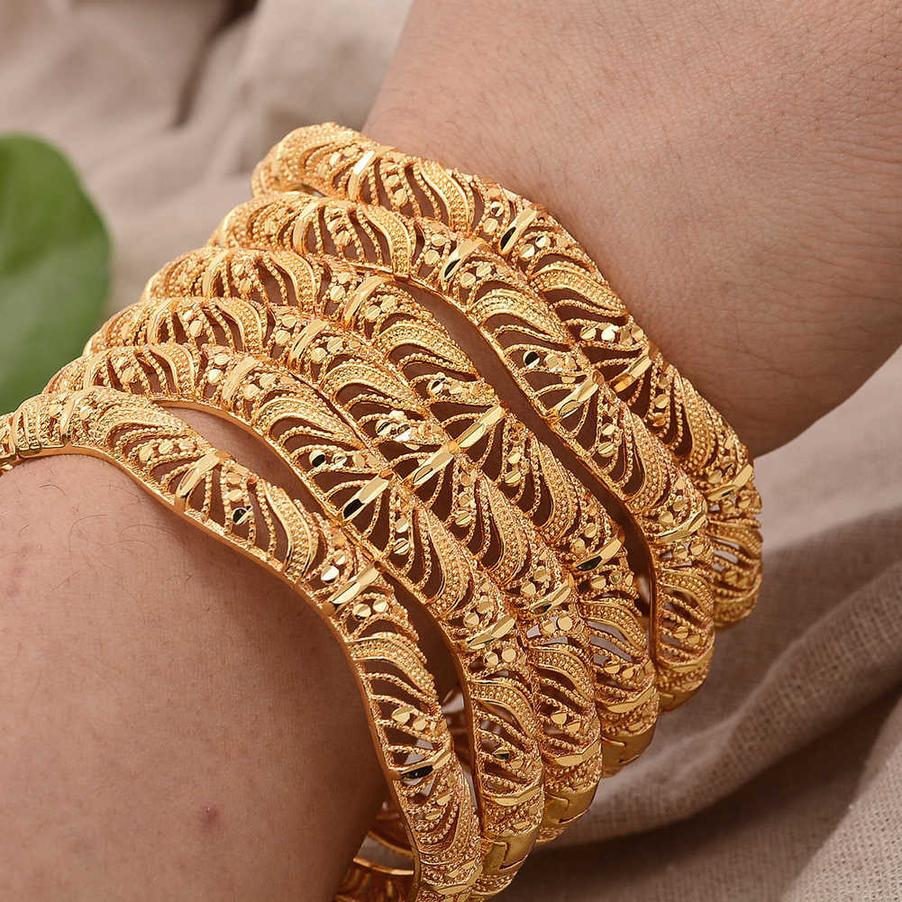 6pcs Bangles 24k Dubai 4pcs/lot Ethiopian Gold Color Bangles for Women Girl Indian African Wedding Party Bridal Bracelets Gift Q0720
6pcs Bangles 24k Dubai 4pcs/lot Ethiopian Gold Color Bangles for Women Girl Indian African Wedding Party Bridal Bracelets Gift Q0720