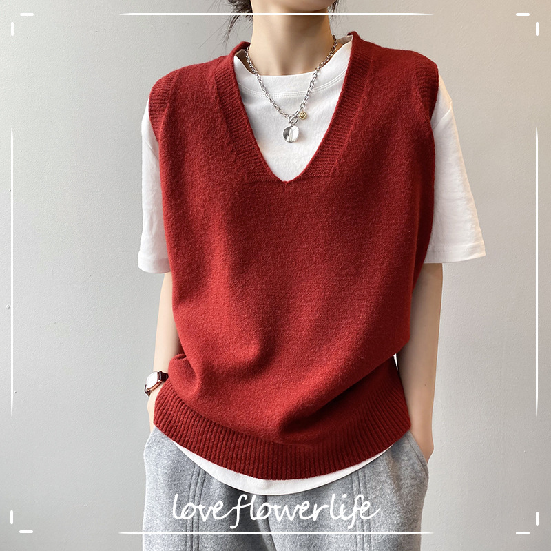 COZOK Knitted Vest Women's Spring College Style V-neck Loose Slouchy Sleeveless Cantilevered Bx045 210521, Retro red
COZOK Knitted Vest Women's Spring College Style V-neck Loose Slouchy Sleeveless Cantilevered Bx045 210521, Retro red