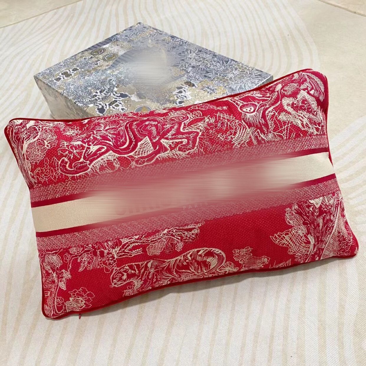 Luxury designer pillow case cushion cover top quality embroidery craft flower or animal pattern 30*50cm for home Decorative Lumbar pillowcase Christmas gift 2022, As pic 
Luxury designer pillow case cushion cover top quality embroidery craft flower or animal pattern 30*50cm for home Decorative Lumbar pillowcase Christmas gift 2022, As pic